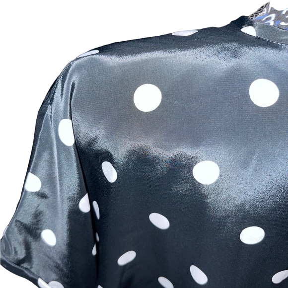 Black and white polka dot blouse - Picture 4 of 11